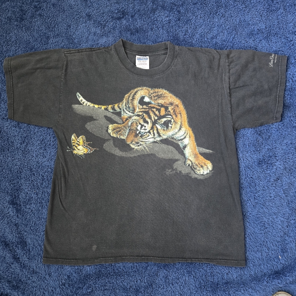 Vintage '96 Gregg Murray Tiger Cub, Butterfly Print Tee Shirt by Gildan Size L